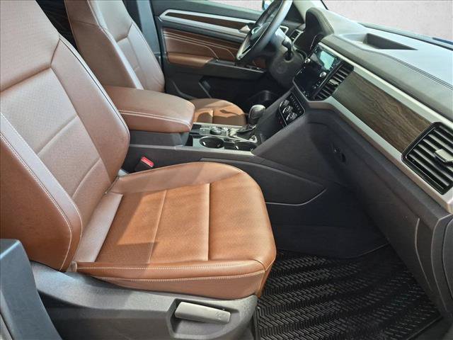 Used 2023 Volkswagen Atlas SE AWD/4WD image 21