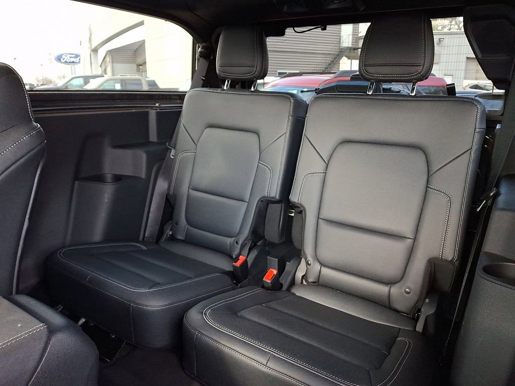 Certified 2025 Ford Bronco Badlands w/ Sasquatch Package image 10