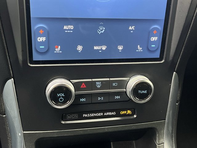 Certified 2024 Ford Edge Titanium AWD/4WD image 21