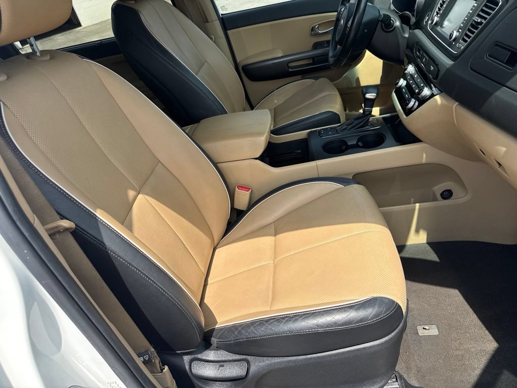 Used 2018 Kia Sedona LX w/ LX Essentials Premium Package FWD image 32