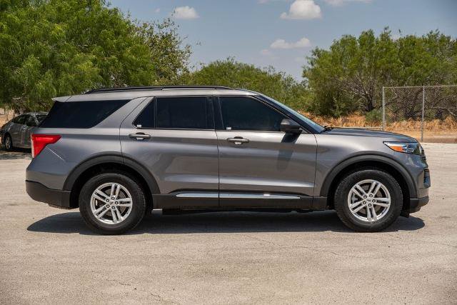 Certified 2023 Ford Explorer XLT RWD image 9