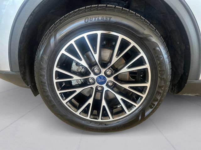 Certified 2022 Ford Escape SEL w/ Technology Package FWD image 9