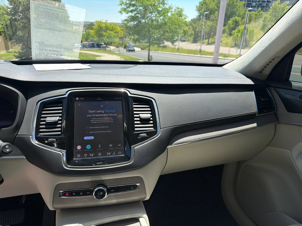 Used 2023 Volvo XC90 T8 Ultimate w/ Lounge Package AWD/4WD image 17