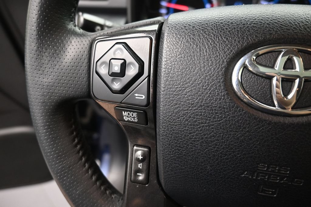 Used 2019 Toyota 4Runner TRD Off-Road Premium AWD/4WD image 3
