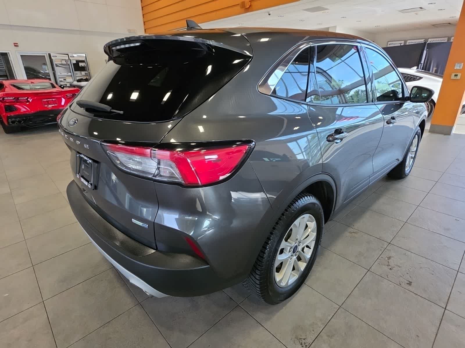 Certified 2020 Ford Escape SE AWD/4WD image 7
