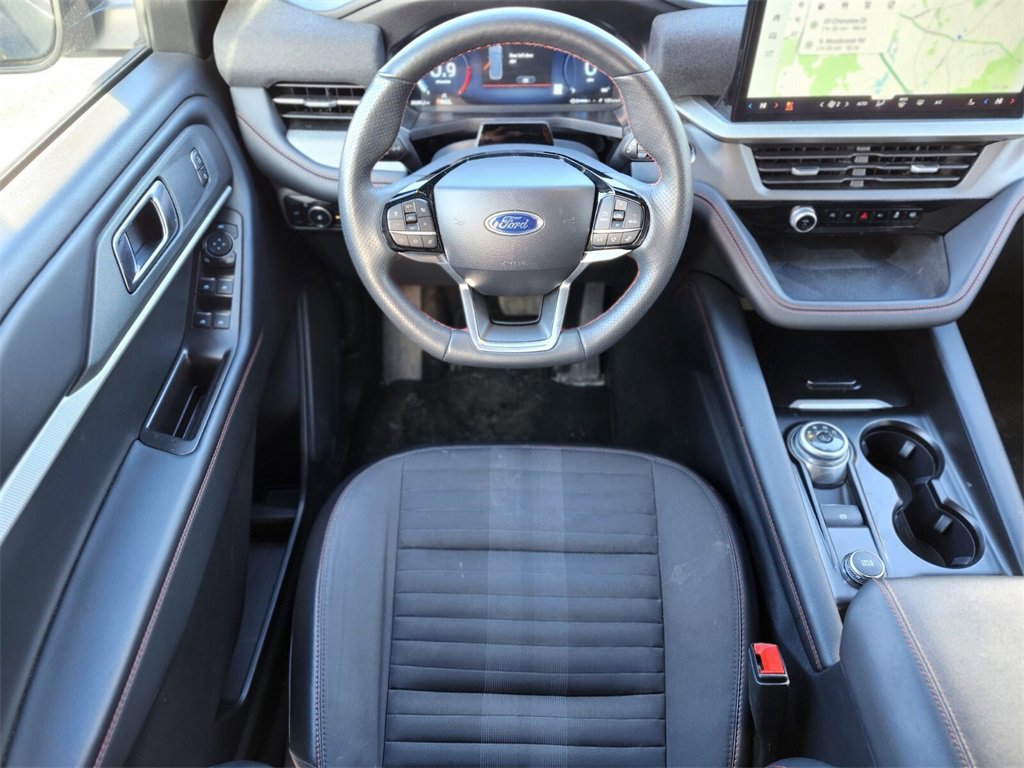 Certified 2025 Ford Explorer ST-Line image 13
