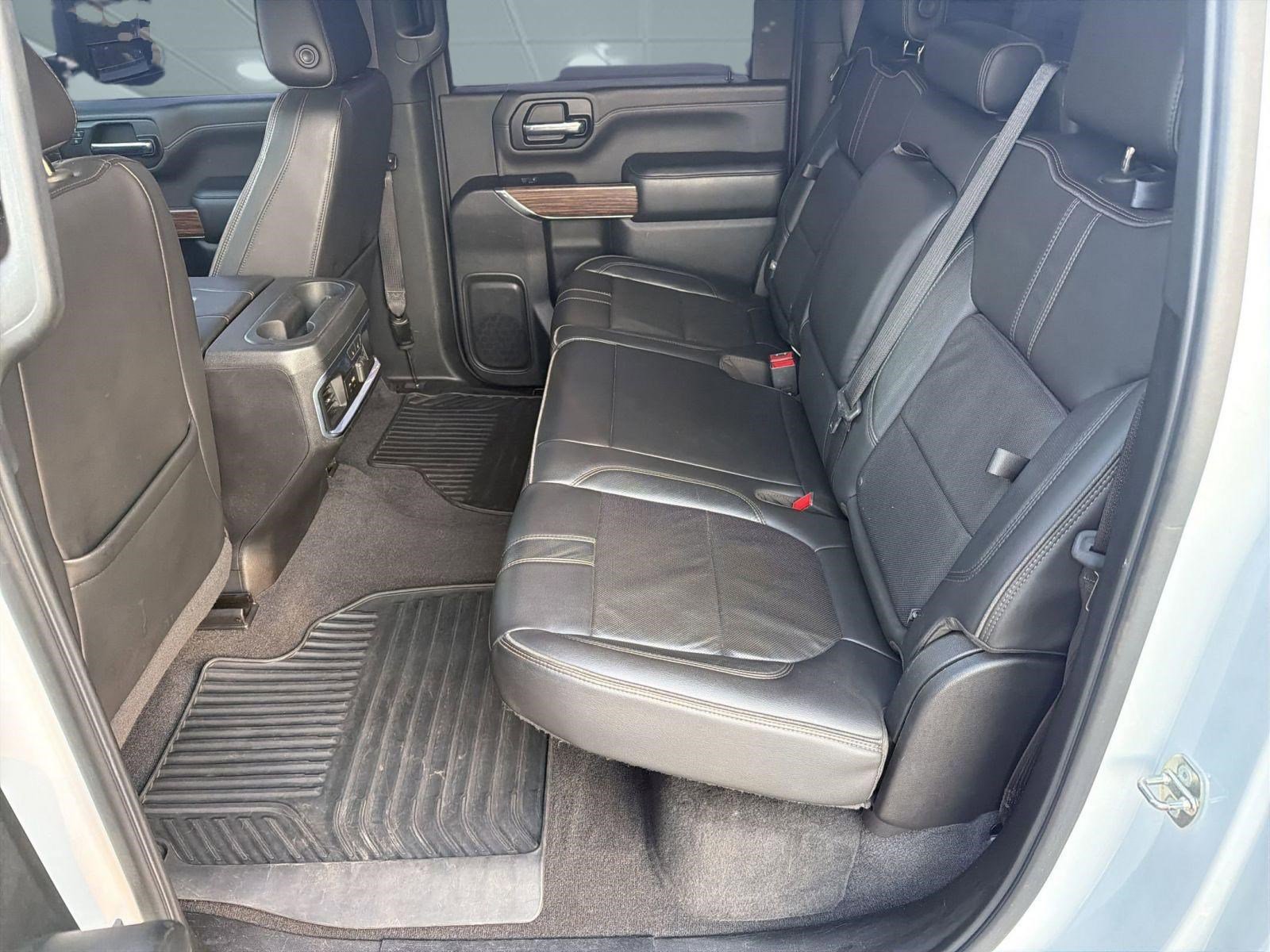 Used 2020 Chevrolet Silverado 2500 High Country w/ Technology Package image 12