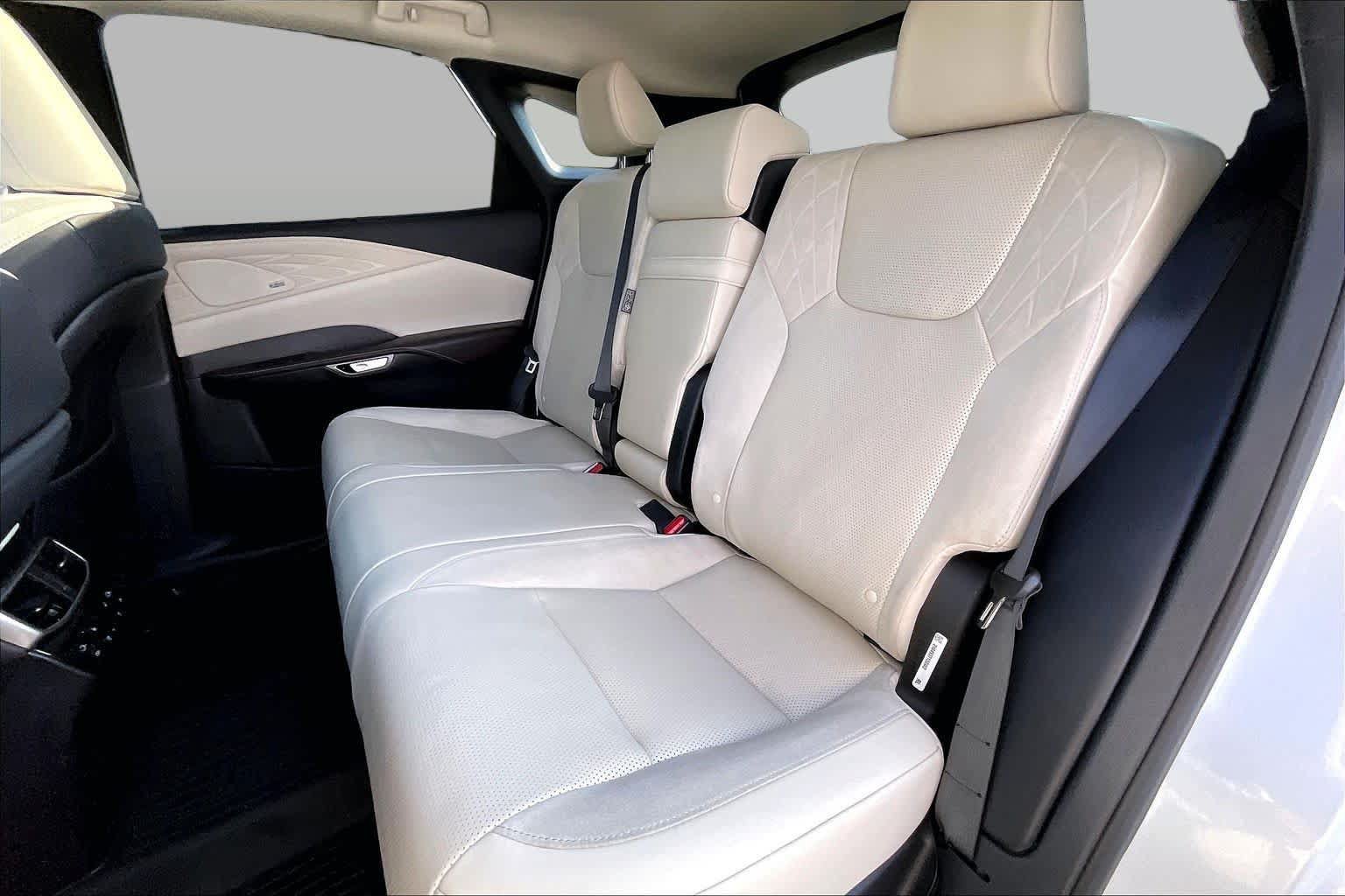 Used 2023 Lexus RX 350 FWD w/ Cold Area Package image 19