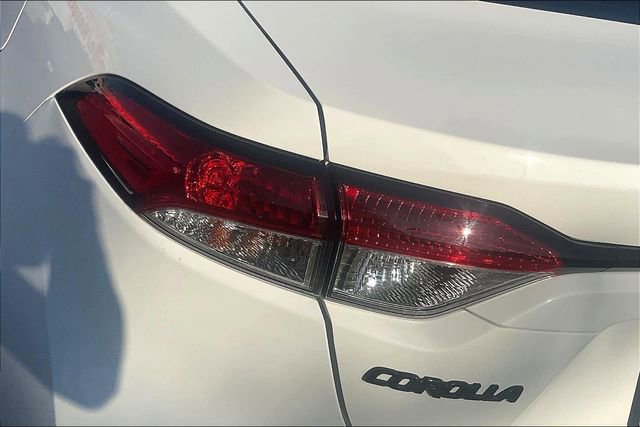 Used 2025 Toyota Corolla LE image 30