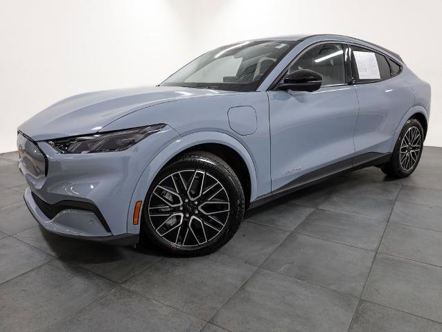 Certified 2025 Ford Mustang Mach-E Premium image 3