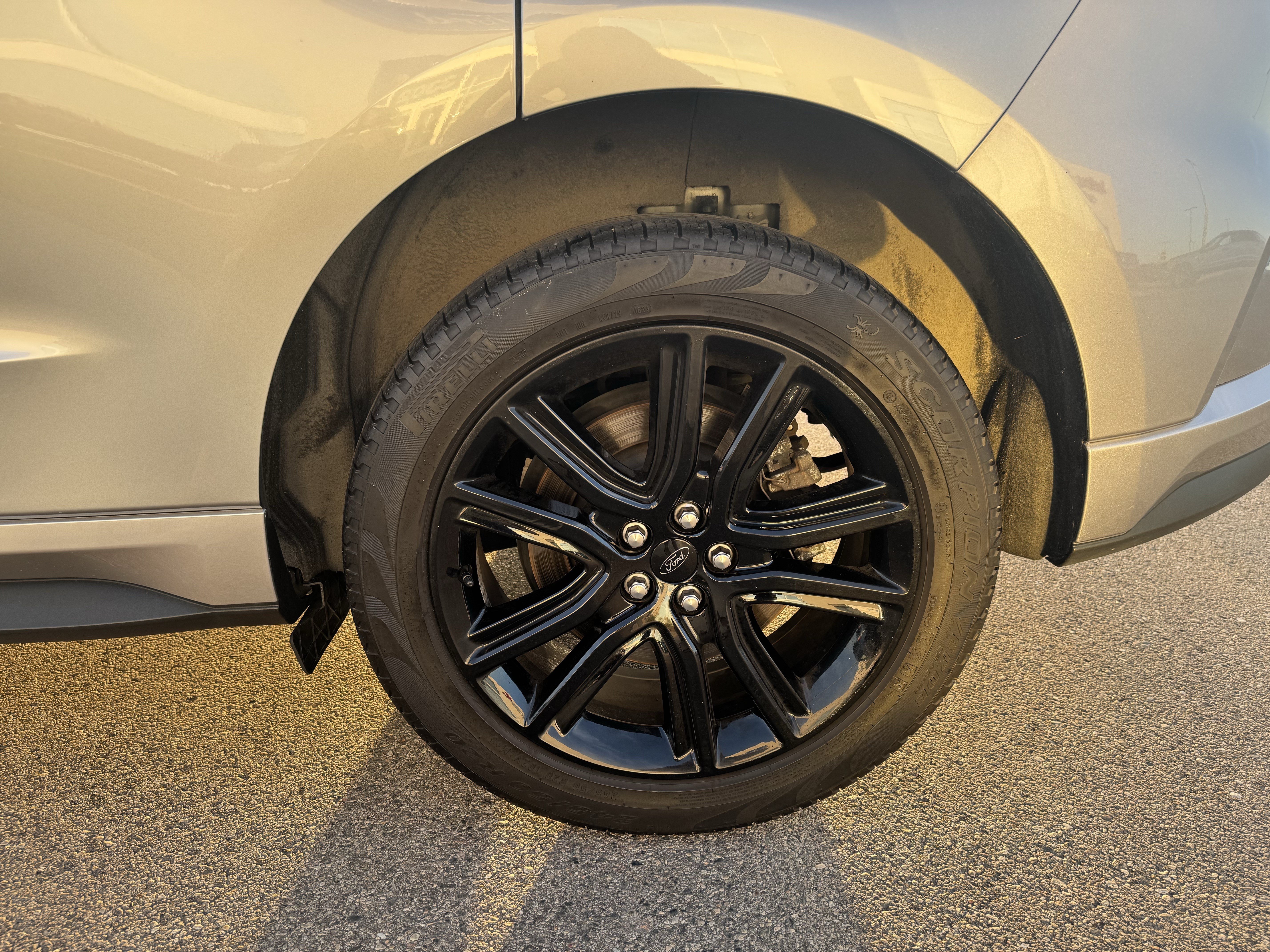 Certified 2024 Ford Edge ST-Line AWD/4WD image 9