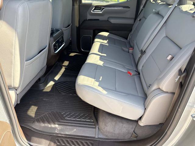 Used 2023 Chevrolet Silverado 1500 LTZ AWD/4WD image 18