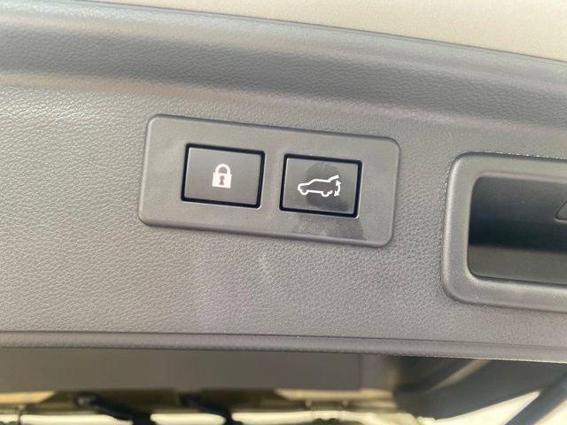 Used 2023 Subaru Forester Touring w/ Popular Package #3 AWD/4WD image 21