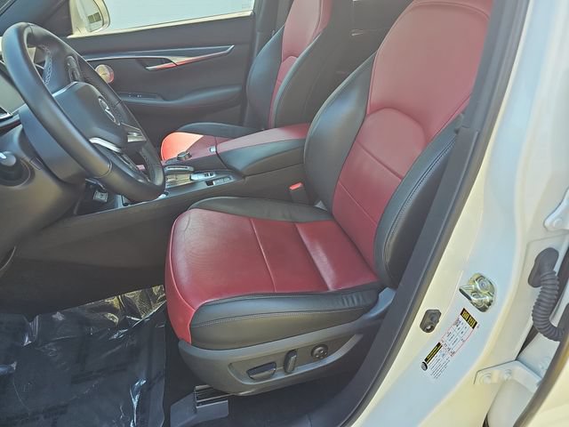 Used 2025 INFINITI QX50 Sport AWD/4WD image 15