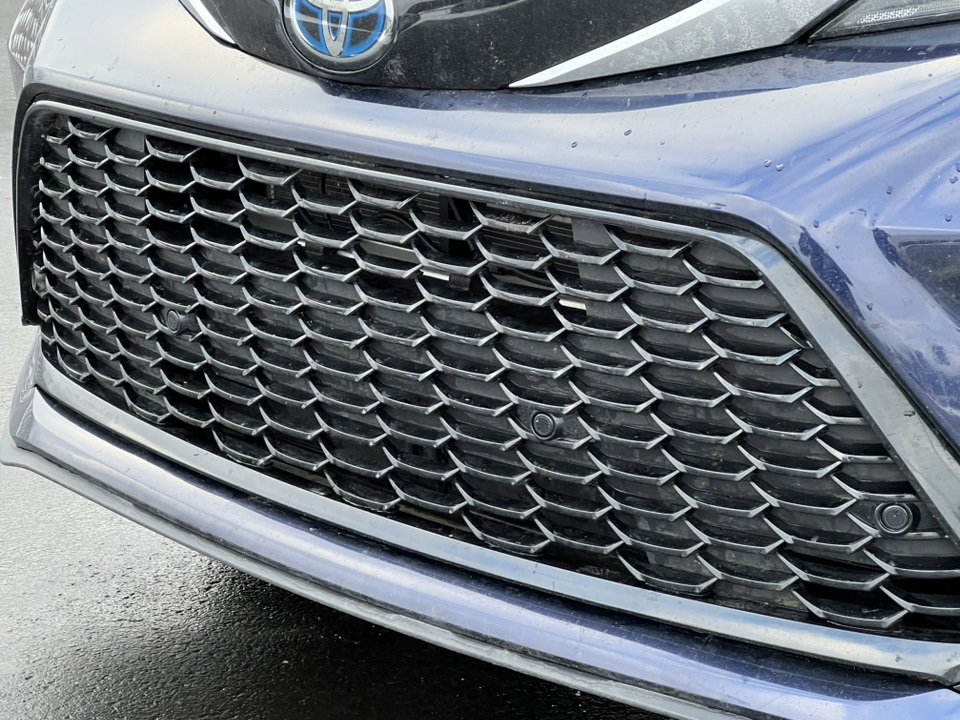 Used 2021 Toyota Sienna XSE image 36