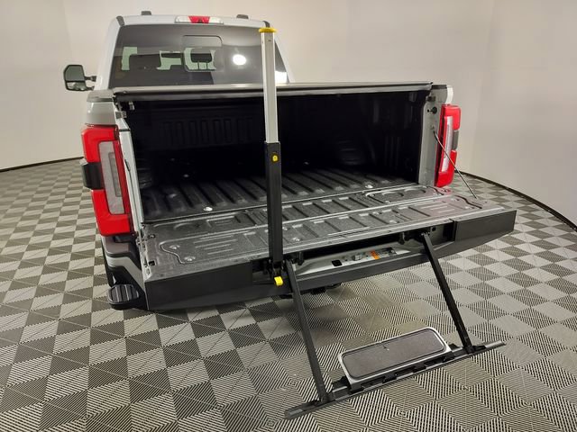 Certified 2025 Ford F350 Platinum image 39