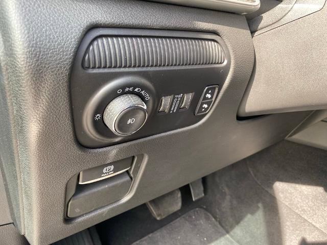 Used 2022 Jeep Wagoneer Series III w/ Premium Group I image 17