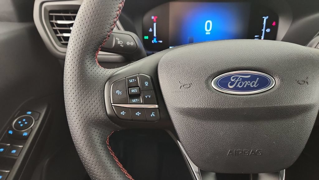 Certified 2024 Ford Escape ST-Line w/ Tech Pack #1 AWD/4WD image 20