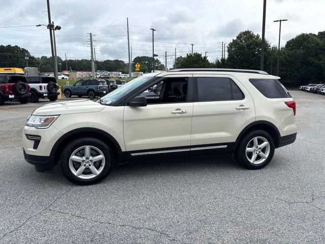 Certified 2018 Ford Explorer XLT FWD image 5