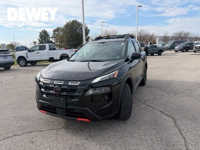 Used 2026 Nissan Rogue SV AWD/4WD image 5