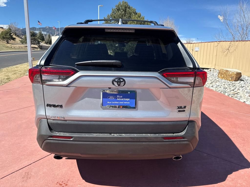Used 2019 Toyota RAV4 XLE Premium w/ Cold Weather Package image 5