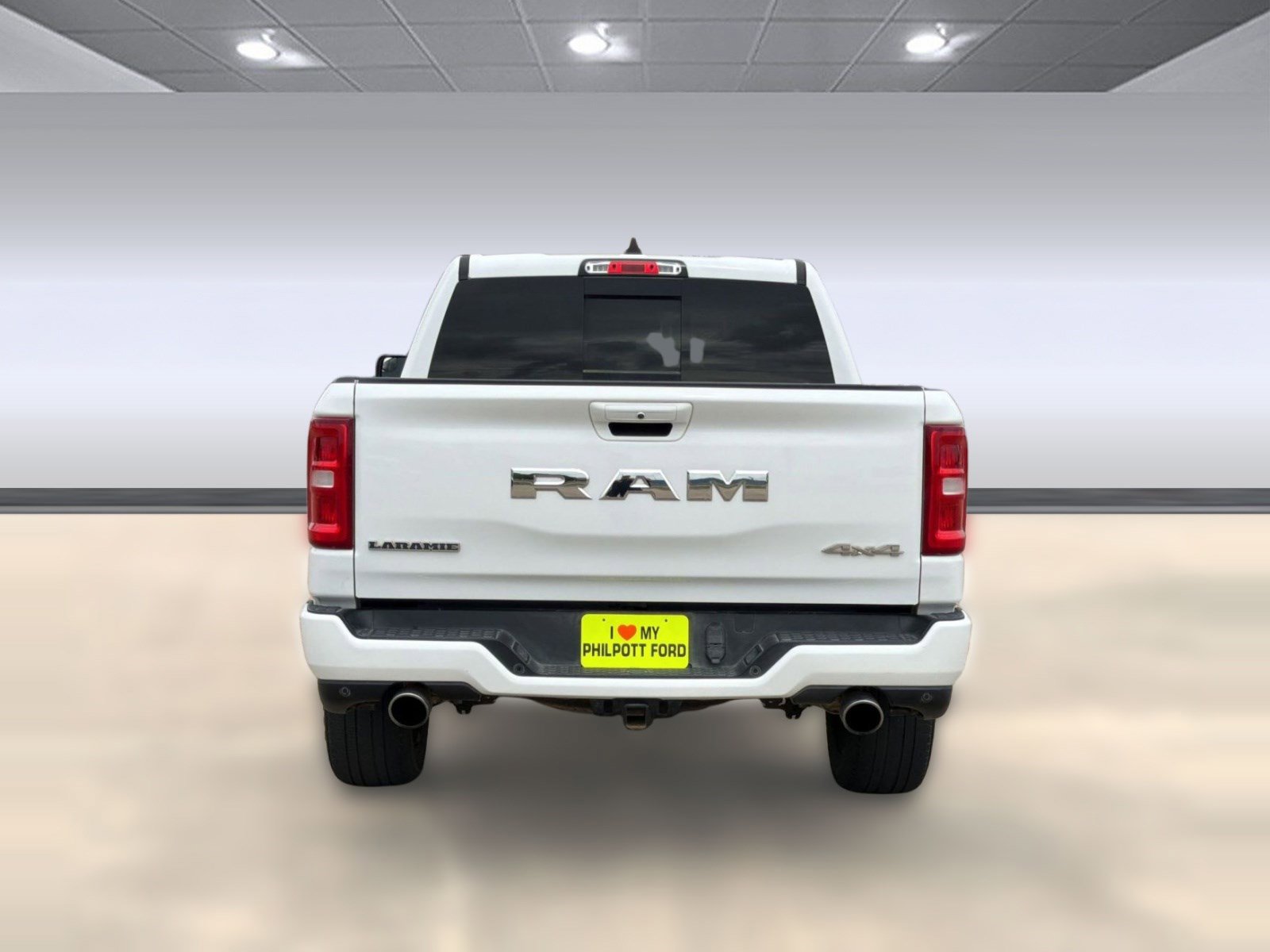 Used 2025 RAM 1500 Laramie w/ Sport Appearance Package AWD/4WD image 10