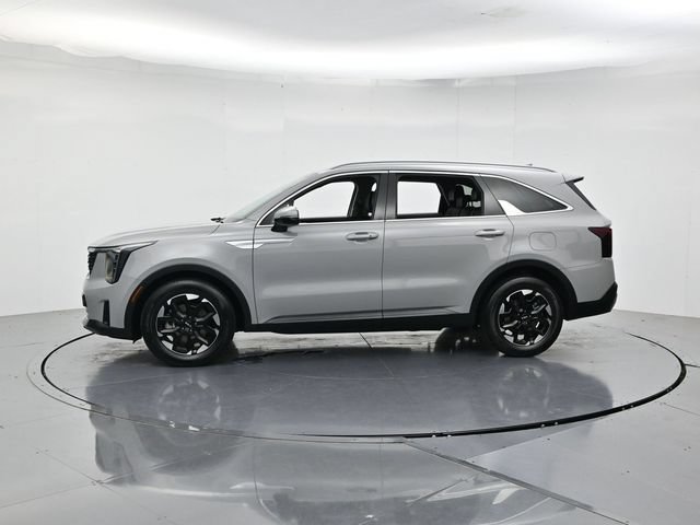 Used 2025 Kia Sorento S FWD image 7