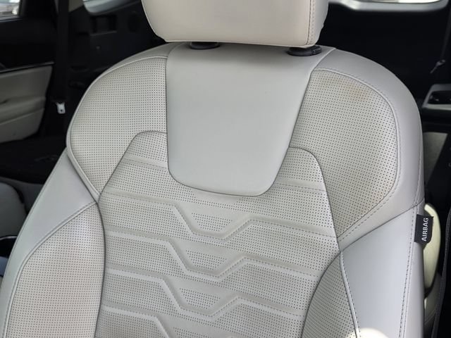 Used 2021 Kia Telluride SX w/ SX Prestige Package AWD/4WD image 8