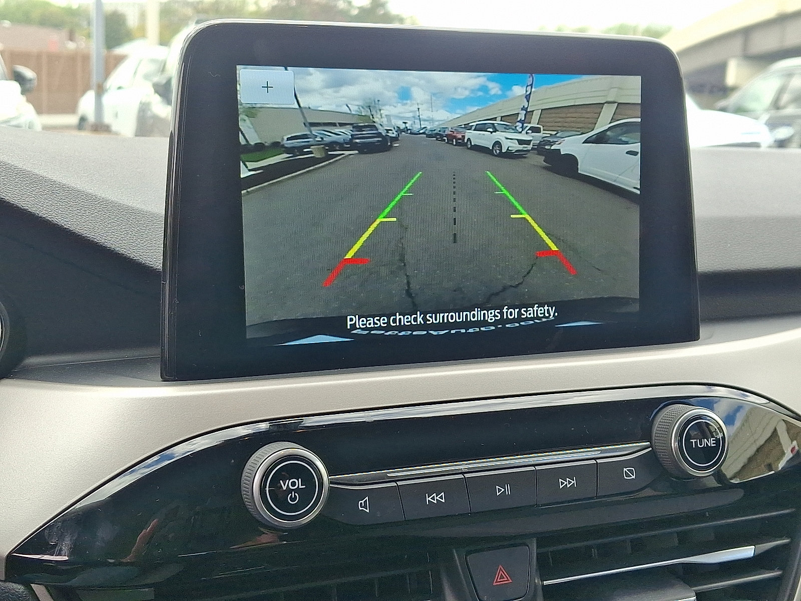 Certified 2022 Ford Escape SE AWD/4WD image 18