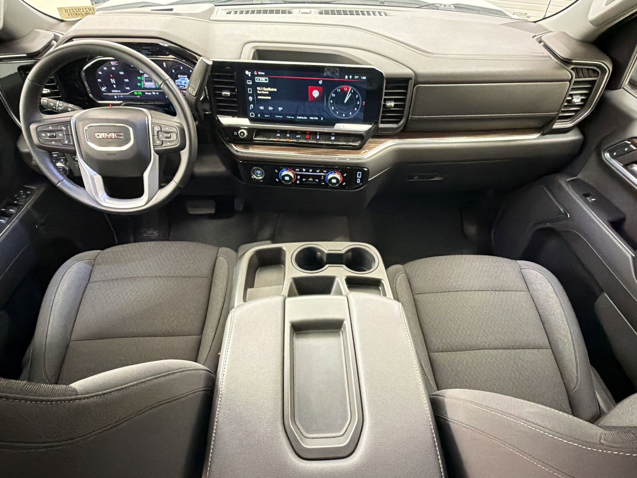 Used 2024 GMC Sierra 1500 Elevation AWD/4WD image 16