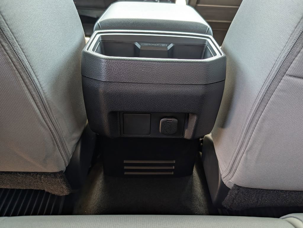 Used 2025 Toyota Tacoma SR5 AWD/4WD image 25