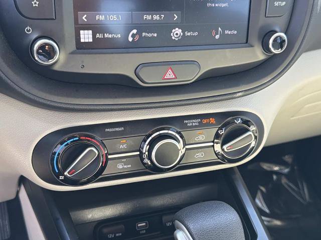 Used 2025 Kia Soul LX FWD image 23