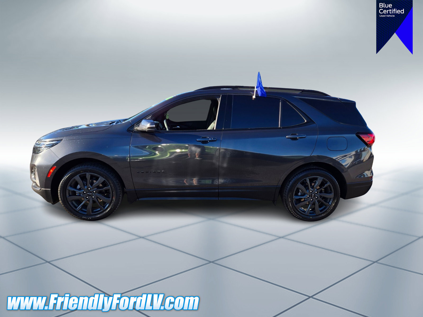 Used 2022 Chevrolet Equinox RS w/ Infotainment Package image 3