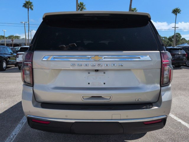 Used 2023 Chevrolet Suburban LT AWD/4WD image 5