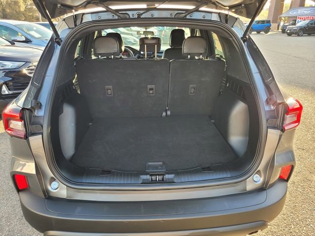 Certified 2025 Ford Escape ST-Line image 8