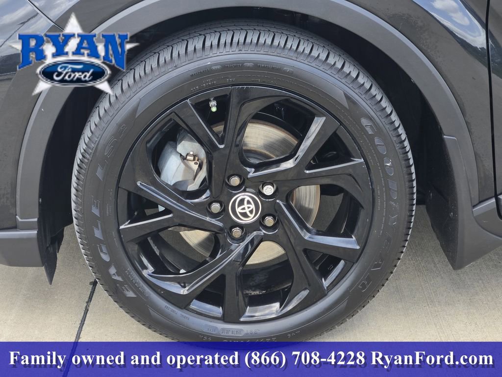 Used 2021 Toyota C-HR Nightshade image 7