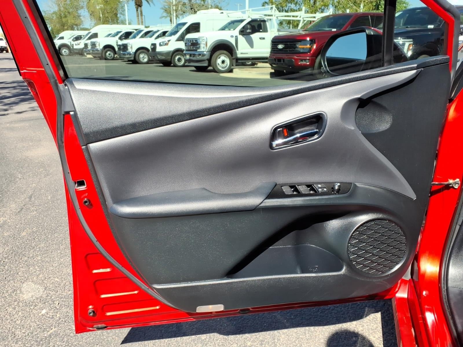 Used 2021 Toyota Prius LE w/ Carpet Mat Package (TMS) FWD image 20