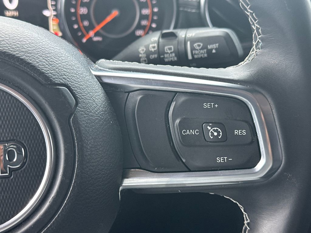 Used 2018 Jeep Wrangler Unlimited Sahara AWD/4WD image 26