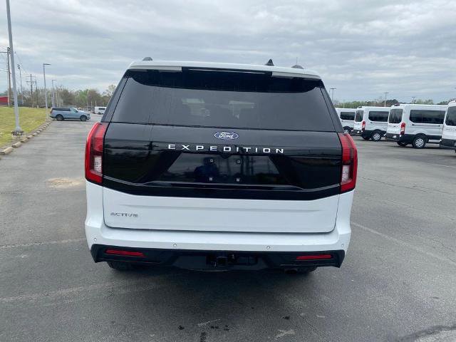 Certified 2025 Ford Expedition Active AWD/4WD image 4