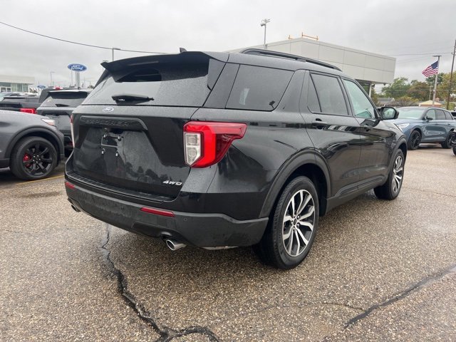 Certified 2023 Ford Explorer ST-Line image 2