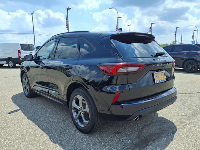 Certified 2024 Ford Escape ST-Line w/ Tech Pack #1 AWD/4WD image 5
