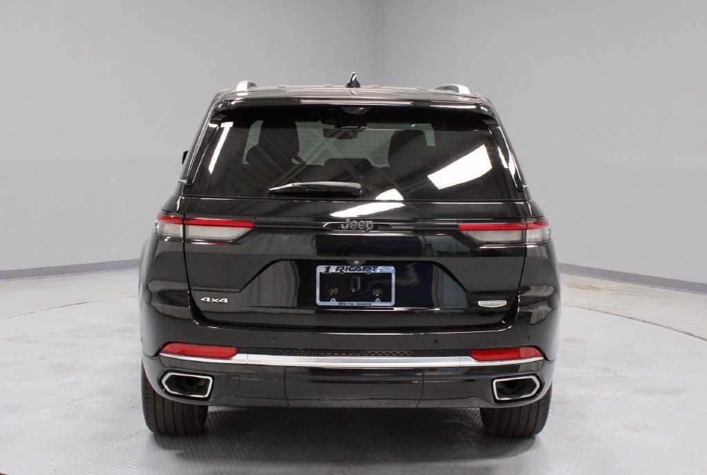 Used 2024 Jeep Grand Cherokee Summit AWD/4WD image 12