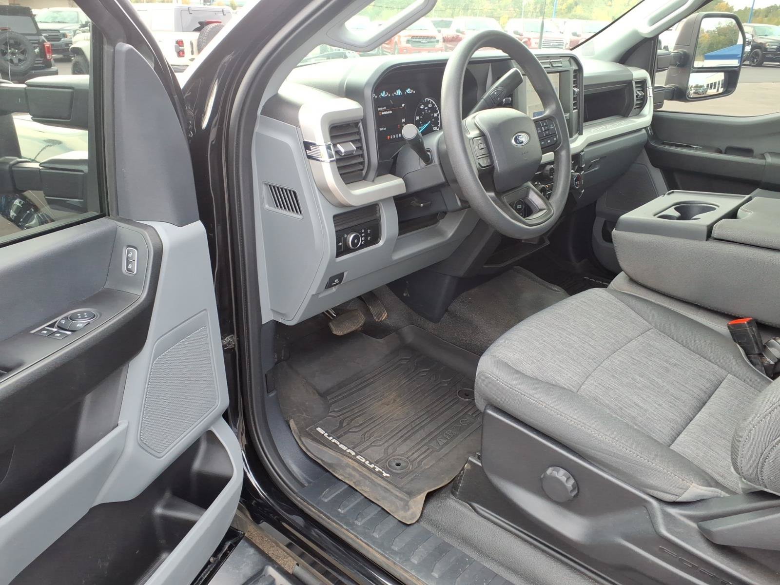 Certified 2024 Ford F250 XL w/ Snow Plow Prep Package AWD/4WD image 10