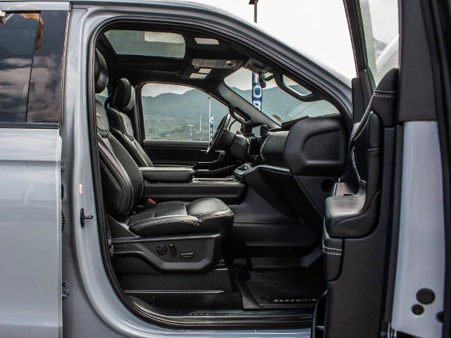 Certified 2025 Ford Expedition Max Platinum w/ Stealth Performance Package AWD/4WD image 19