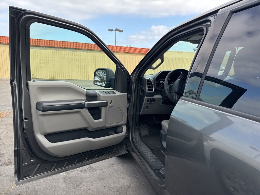 Certified 2017 Ford F150 XLT RWD image 6
