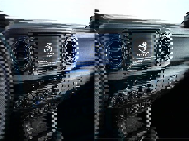 Used 2020 Toyota Tacoma TRD Sport image 19