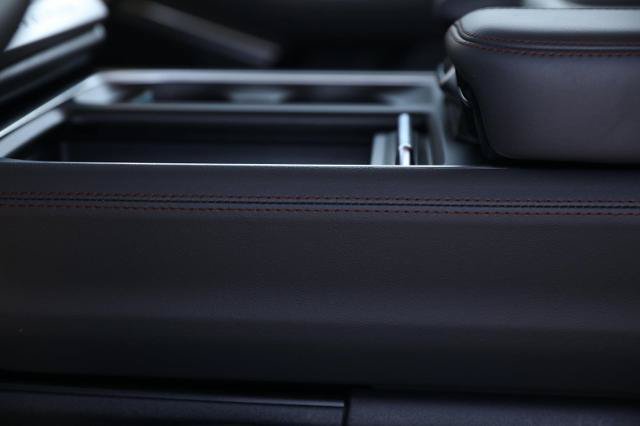 Certified 2025 Ford Expedition Active AWD/4WD image 29
