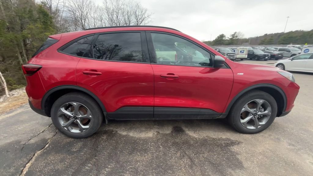 Certified 2025 Ford Escape ST-Line AWD/4WD image 16