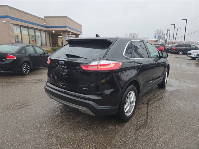 Certified 2023 Ford Edge SEL image 5