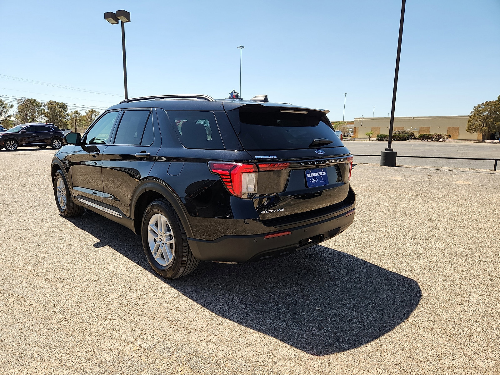 Certified 2025 Ford Explorer Active image 3